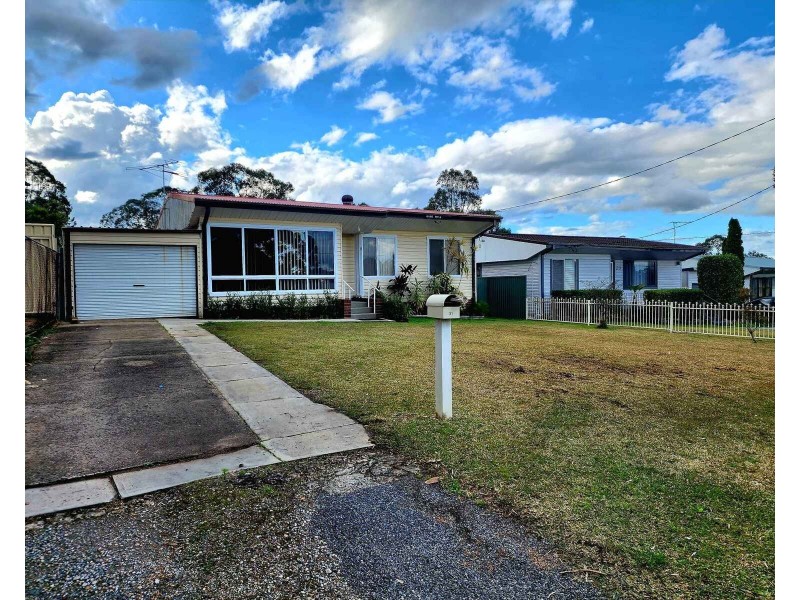 31 Cartwright Crescent, Lalor Park NSW 2147