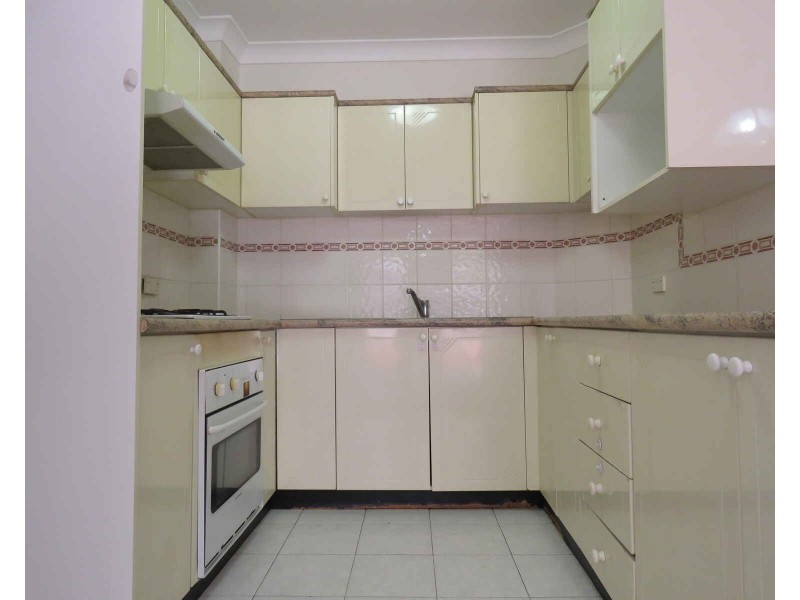 4/217 Dunmore Street, Pendle Hill NSW 2145