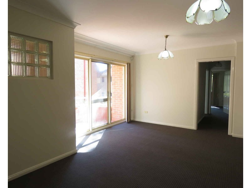 4/217 Dunmore Street, Pendle Hill NSW 2145
