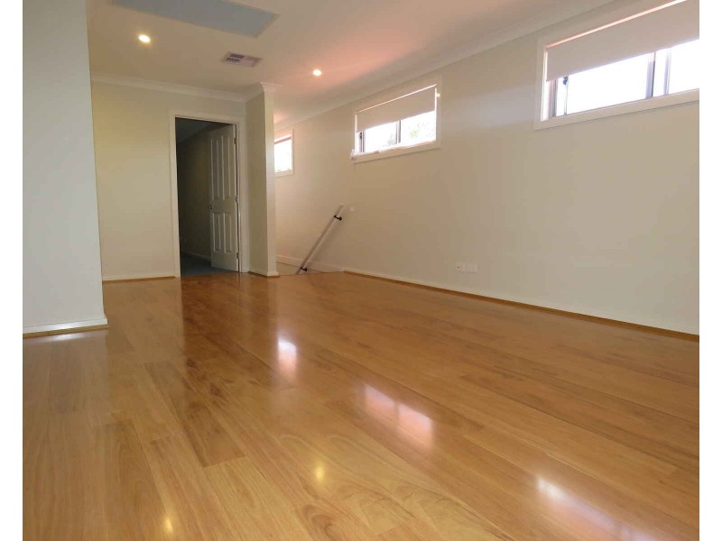 1/28 Carinya Road, Girraween NSW 2145