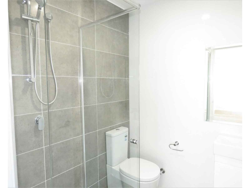 2/21 Priddle Street, Westmead NSW 2145