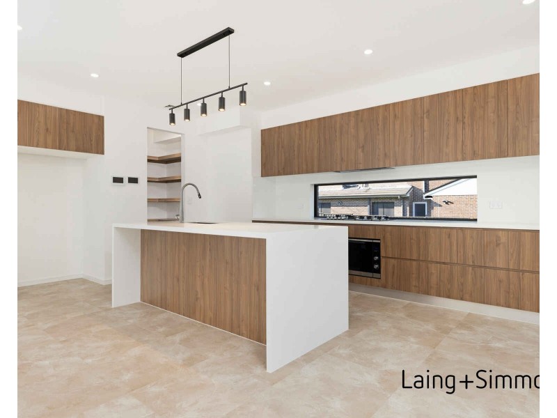 5A Oramzi Road, Girraween NSW 2145
