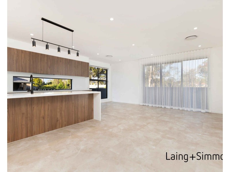 5A Oramzi Road, Girraween NSW 2145