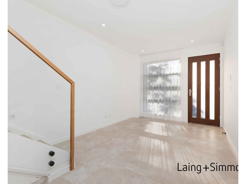 5A Oramzi Road, Girraween NSW 2145