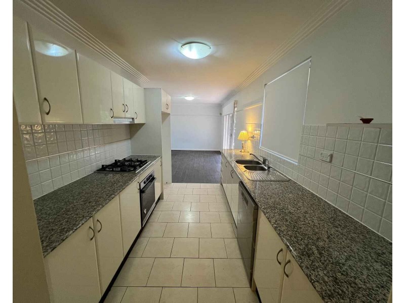 1/1 Kenneth Avenue, Baulkham Hills NSW 2153