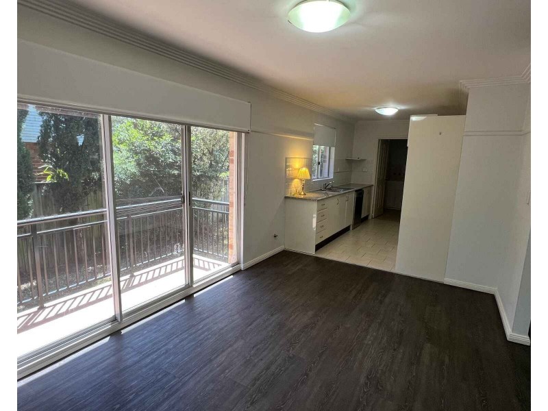 1/1 Kenneth Avenue, Baulkham Hills NSW 2153