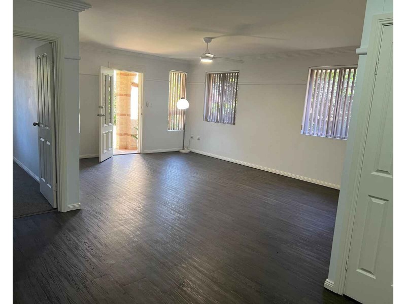 1/1 Kenneth Avenue, Baulkham Hills NSW 2153