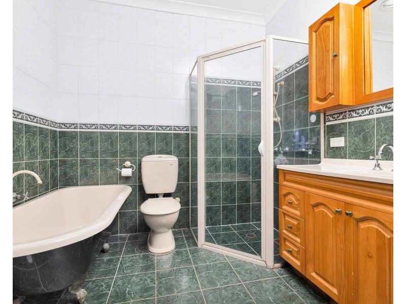 14 Bryson Street, Toongabbie NSW 2146