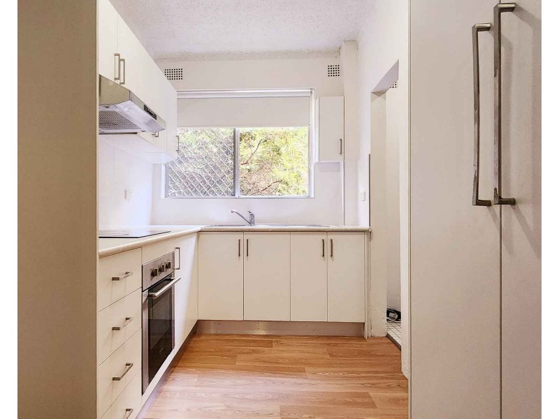 8/35 Crown Street, Granville NSW 2142