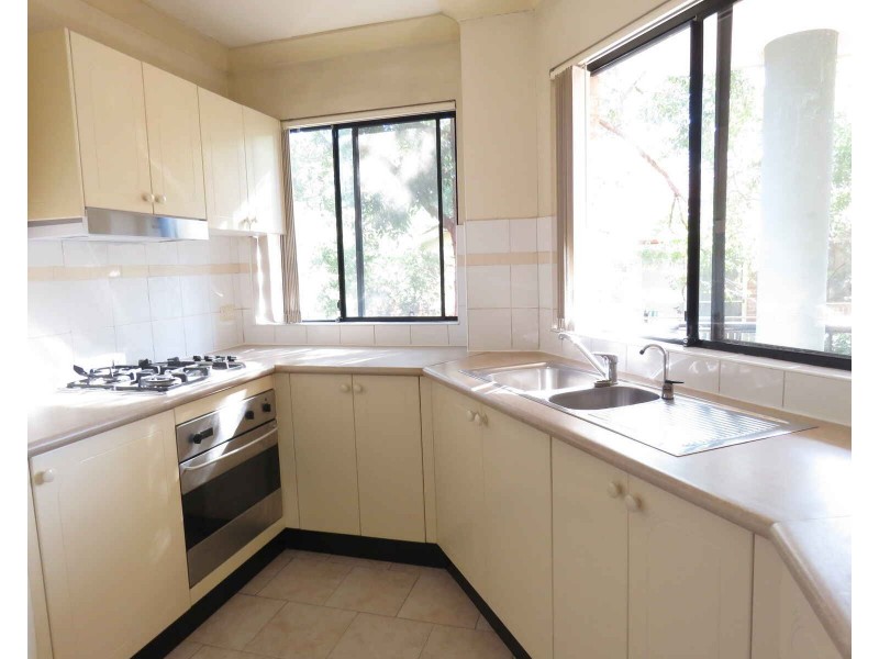 8/66 Stapleton Street, Pendle Hill NSW 2145
