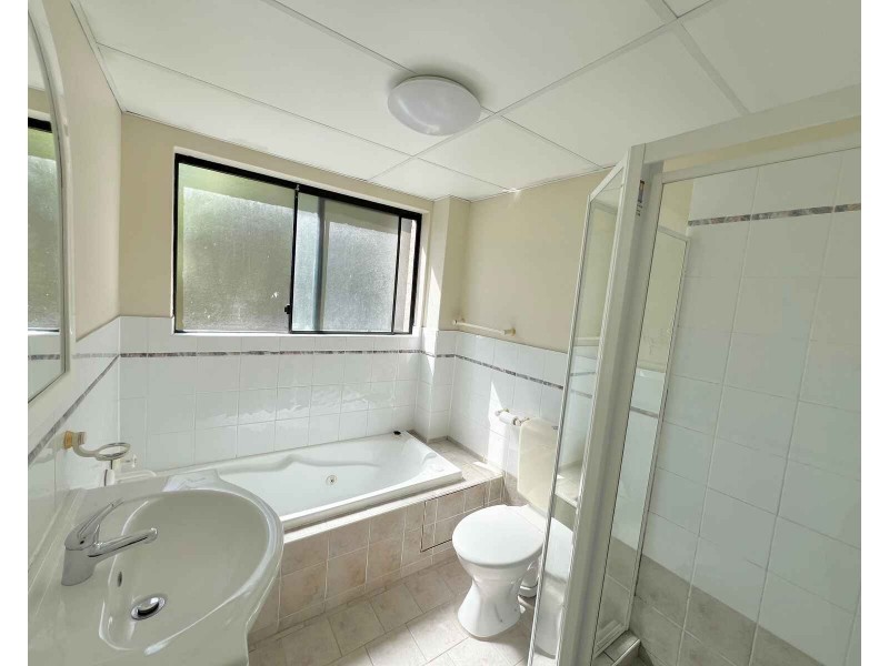 8/66 Stapleton Street, Pendle Hill NSW 2145