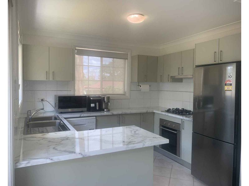 8/21 Fullagar Road, Wentworthville NSW 2145