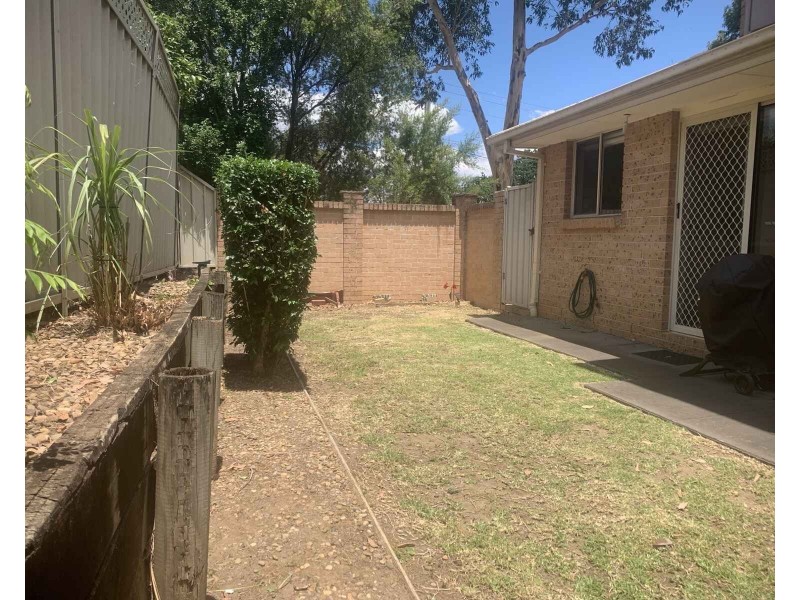 8/21 Fullagar Road, Wentworthville NSW 2145