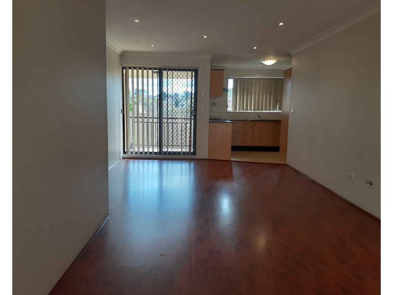8/9 Smith Street, Wentworthville NSW 2145