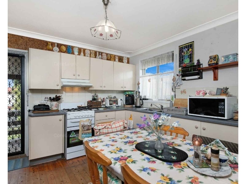 54 Columbia Rd, Seven Hills NSW 2147