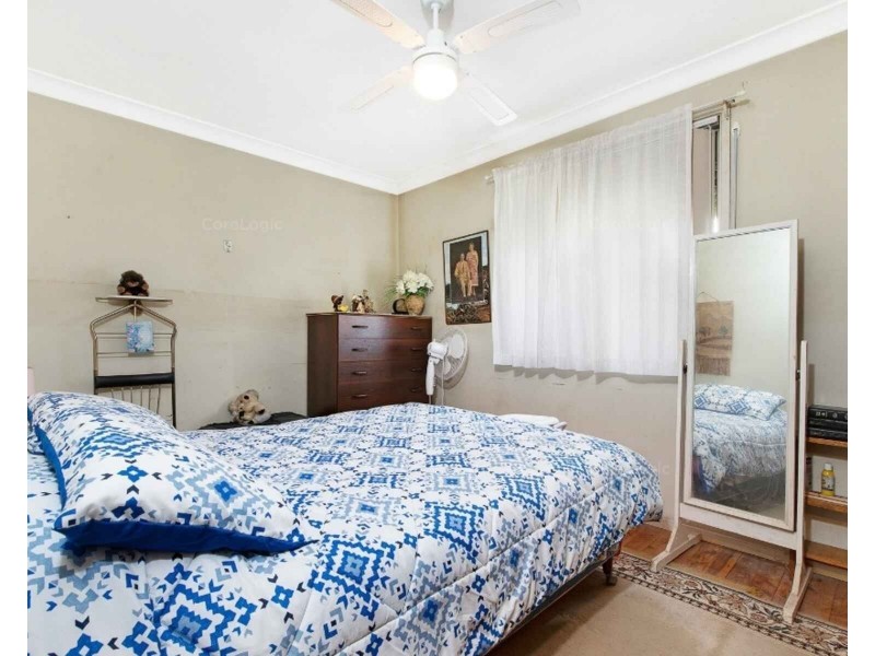 54 Columbia Rd, Seven Hills NSW 2147