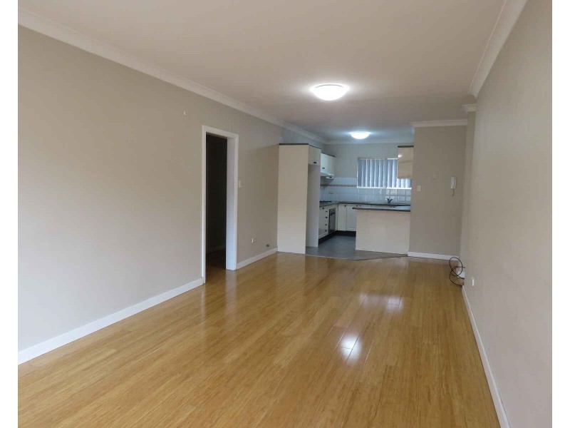 10/211-215 Dunmore Street, Wentworthville NSW 2145