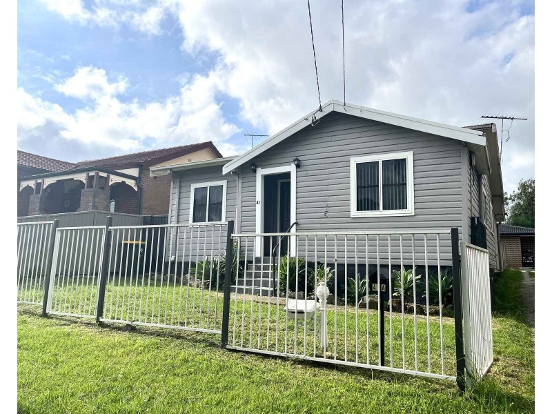 41 Oatlands Street, Wentworthville NSW 2145