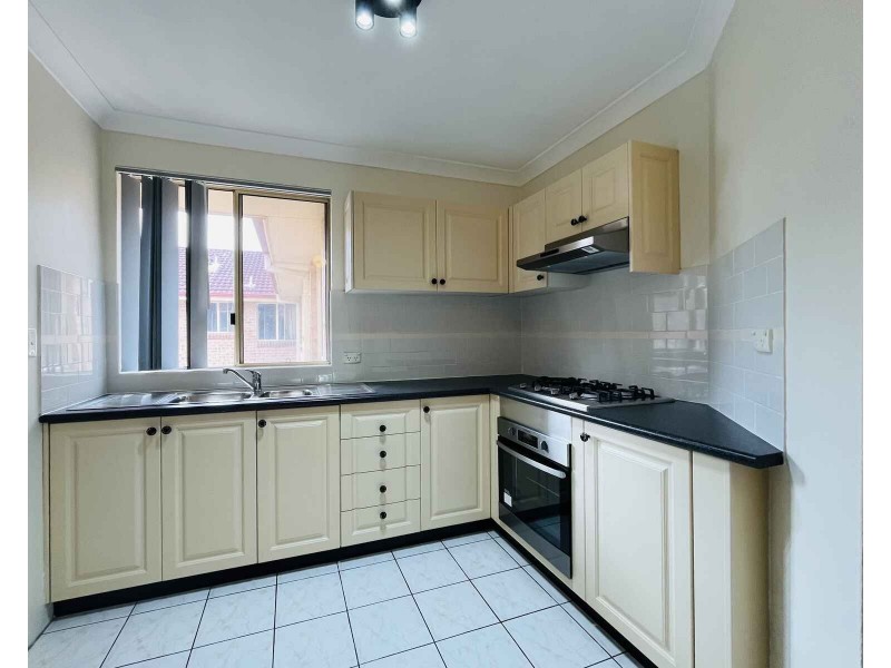 19/102 Stapleton Street, Pendle Hill NSW 2145