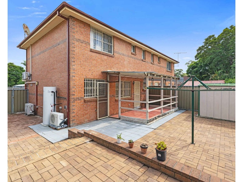 2/10 Sheehan Street, Wentworthville NSW 2145