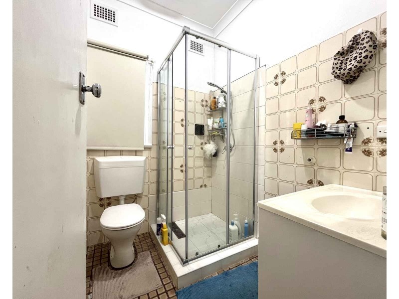 5 Warman Street, Pendle Hill NSW 2145