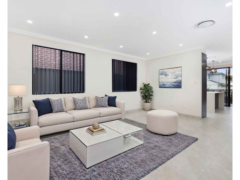 4A Brewer Crescent, South Wentworthville NSW 2145