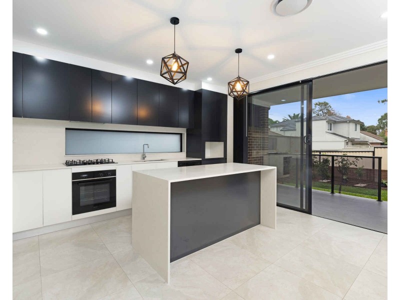 4A Brewer Crescent, South Wentworthville NSW 2145