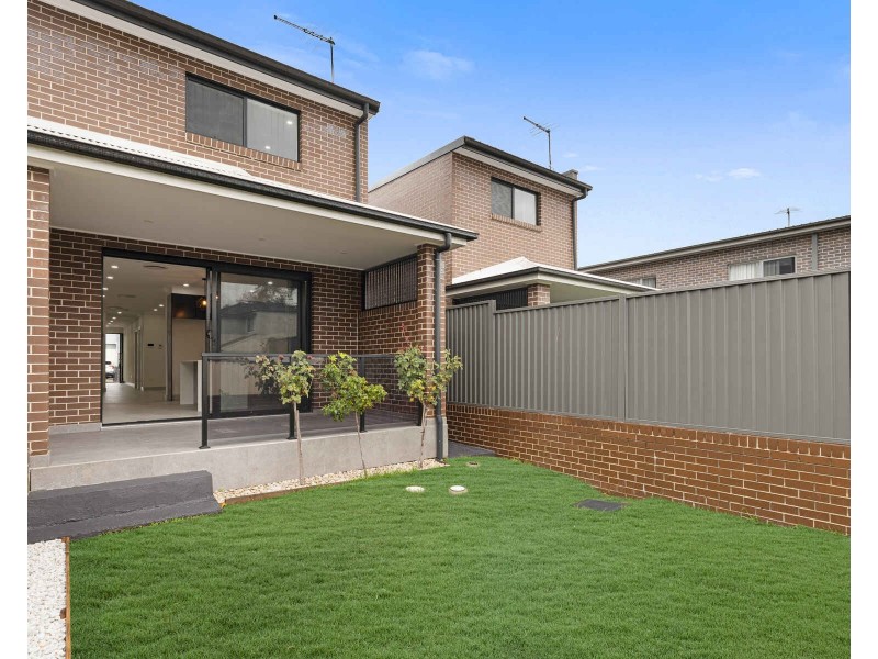 4A Brewer Crescent, South Wentworthville NSW 2145