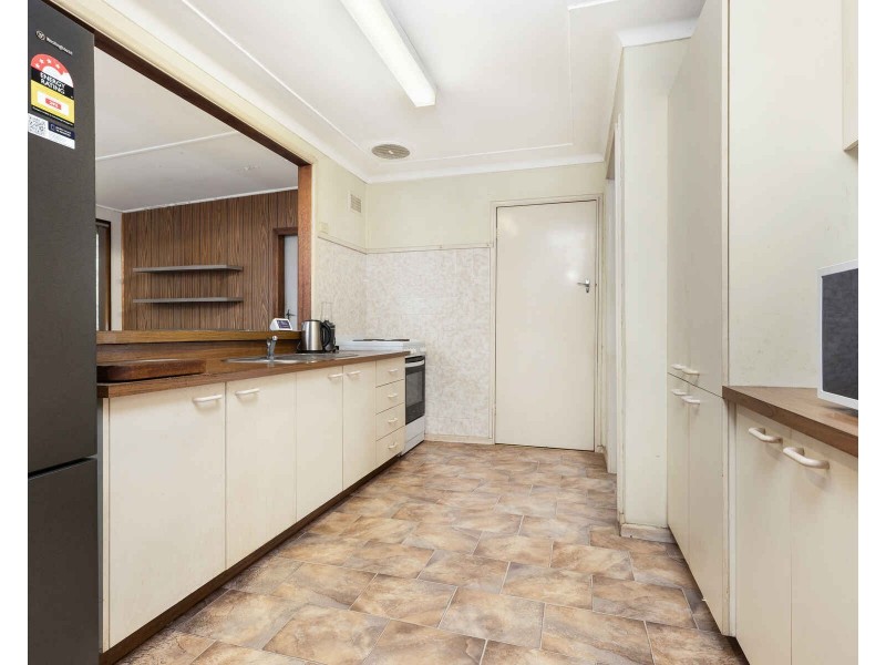8 Lucerne Avenue, South Wentworthville NSW 2145