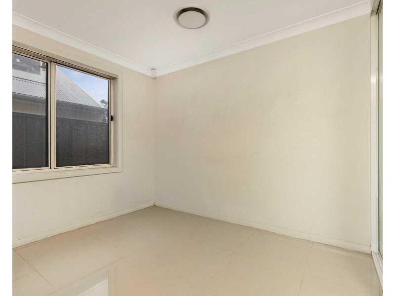 10/217 Targo Road, Girraween NSW 2145