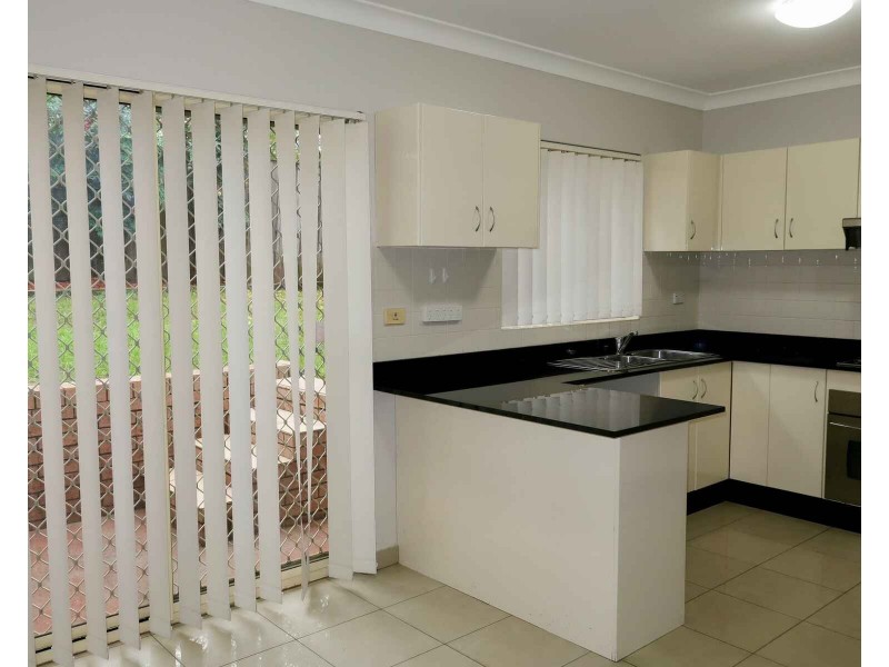 4/188A Fowler Road, Guildford NSW 2161