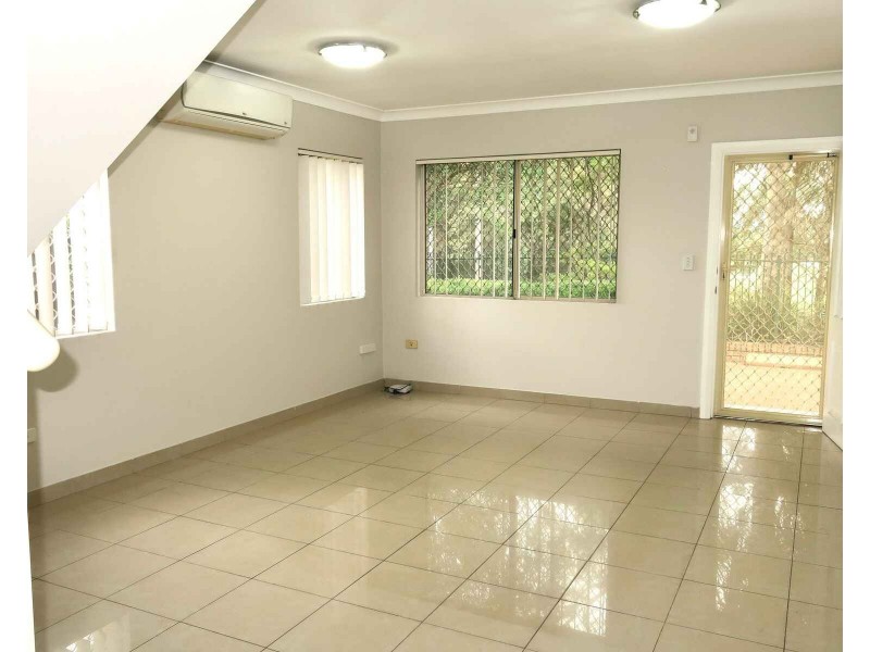 4/188A Fowler Road, Guildford NSW 2161