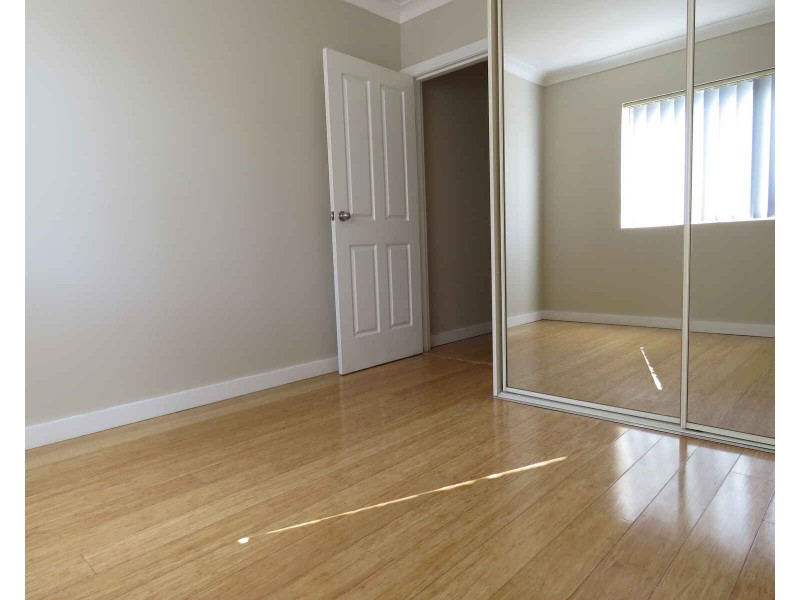 8/211-215 Dunmore Street, Wentworthville NSW 2145