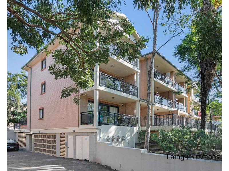 10/8-12 Alexandra Avenue, Westmead NSW 2145