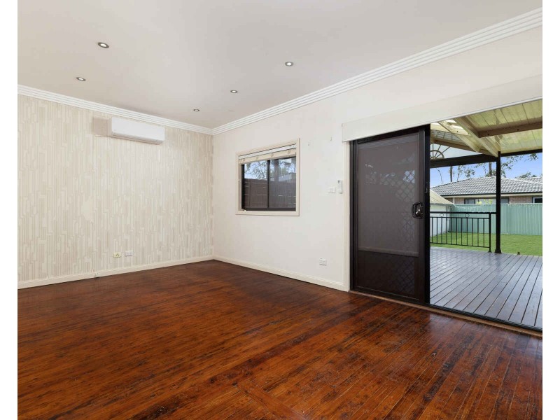 13 Pendle Way, Pendle Hill NSW 2145