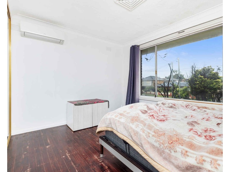 16 Mandoon Road, Girraween NSW 2145