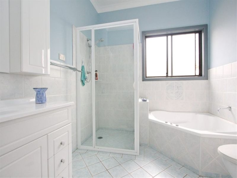 21 Derbyshire Avenue, Toongabbie NSW 2146