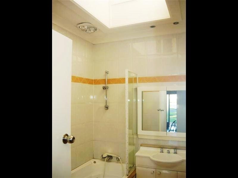 30 Caloola Road, Constitution Hill NSW 2145