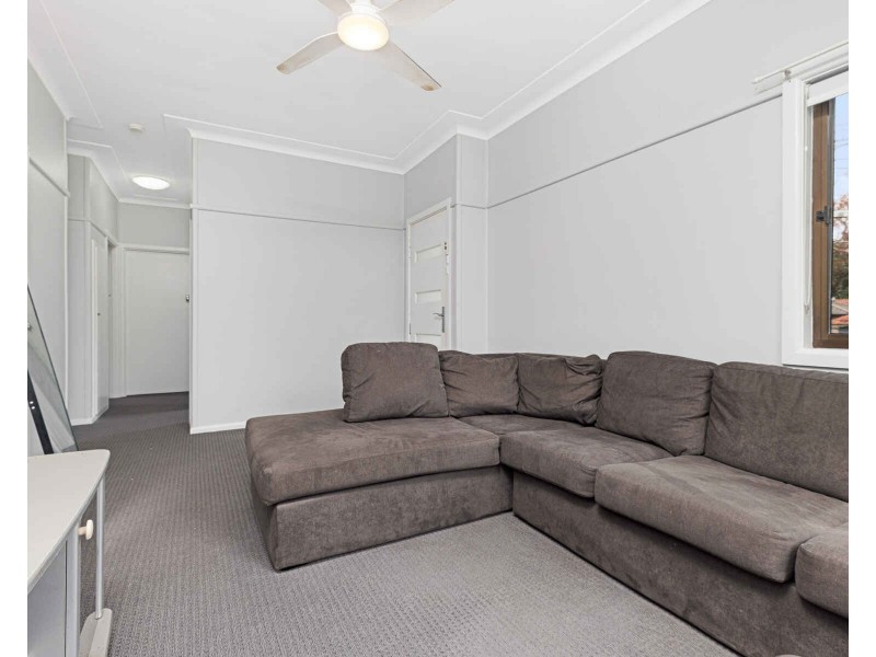 25 Lewis Street, South Wentworthville NSW 2145