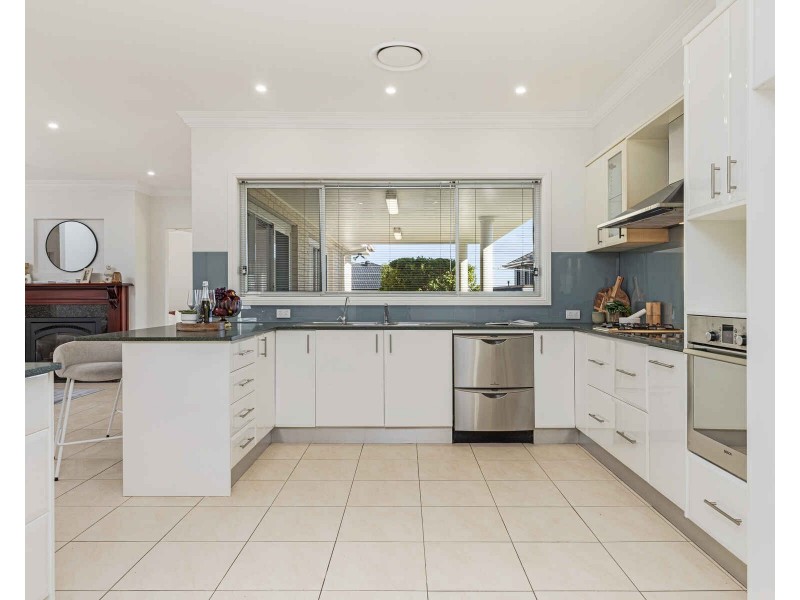 76 Redden Drive, Kellyville NSW 2155