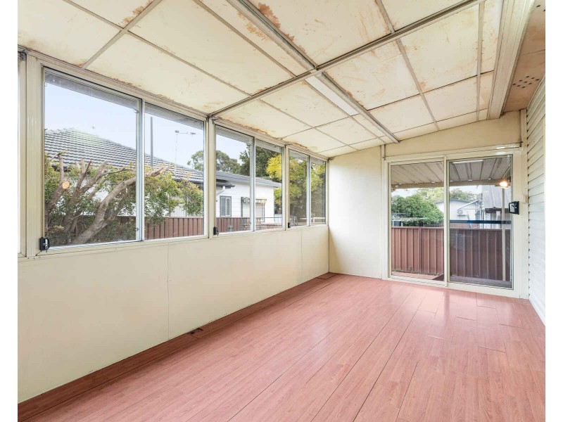 19 Station Road, Toongabbie NSW 2146