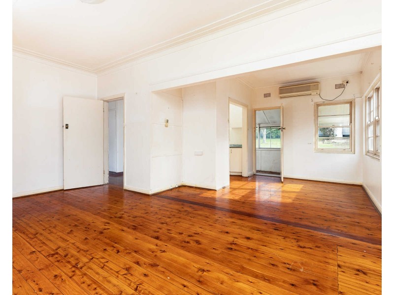 20 Toohey Avenue, Westmead NSW 2145