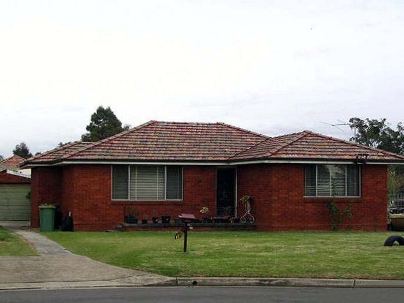 16 Swager Place, Canley Heights NSW 2166