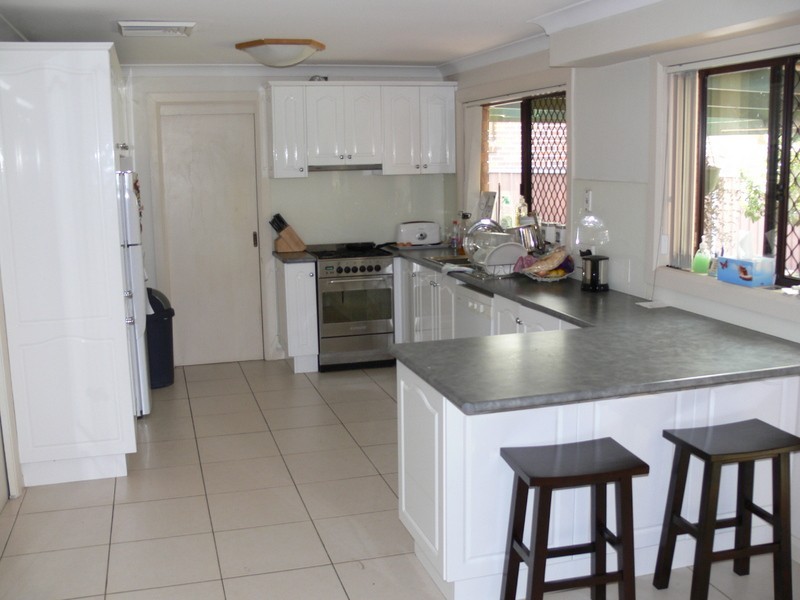 2 Tumut Place, Bossley Park NSW 2176