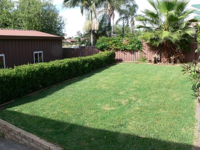 2 Tumut Place, Bossley Park NSW 2176