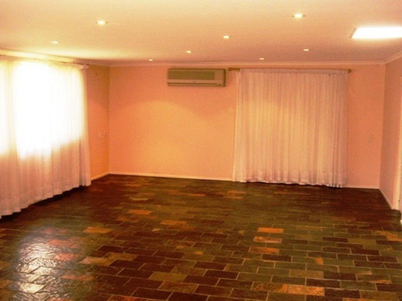 5 McCabe Close, Prairiewood NSW 2176