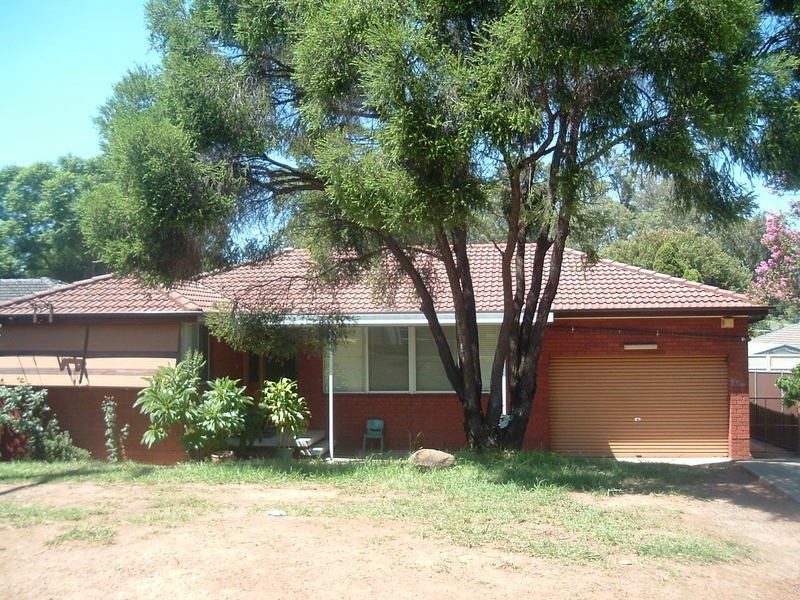 Fairfield West NSW 2165