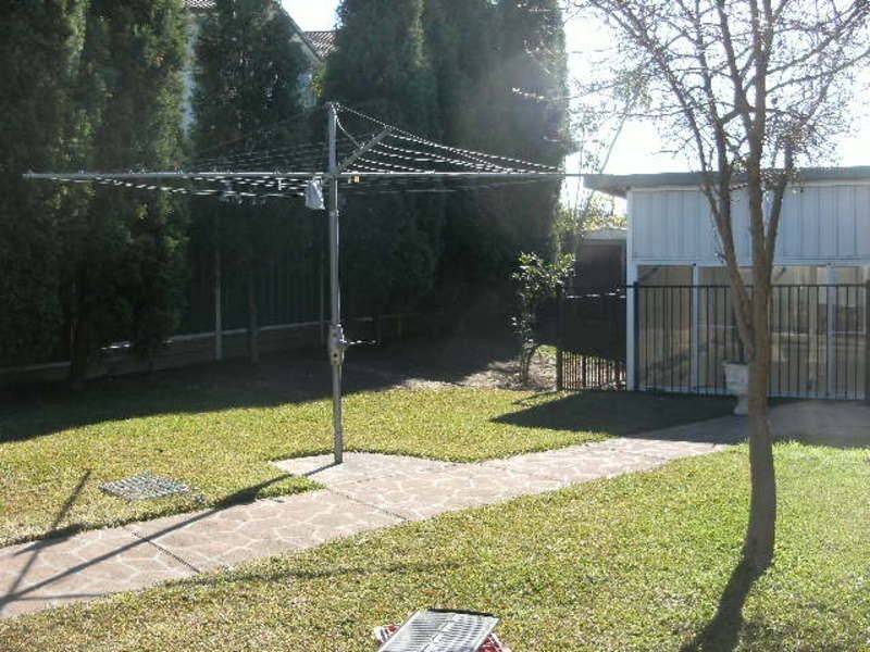 Abbotsbury NSW 2176