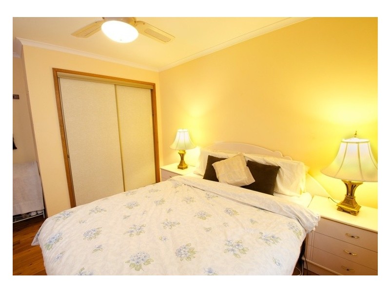 Edensor Park NSW 2176