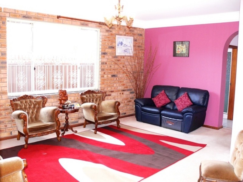 Edensor Park NSW 2176